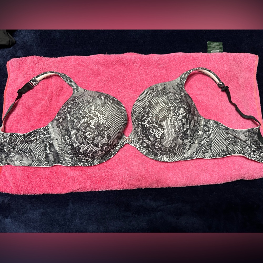 Lane Bryant Cacique bra